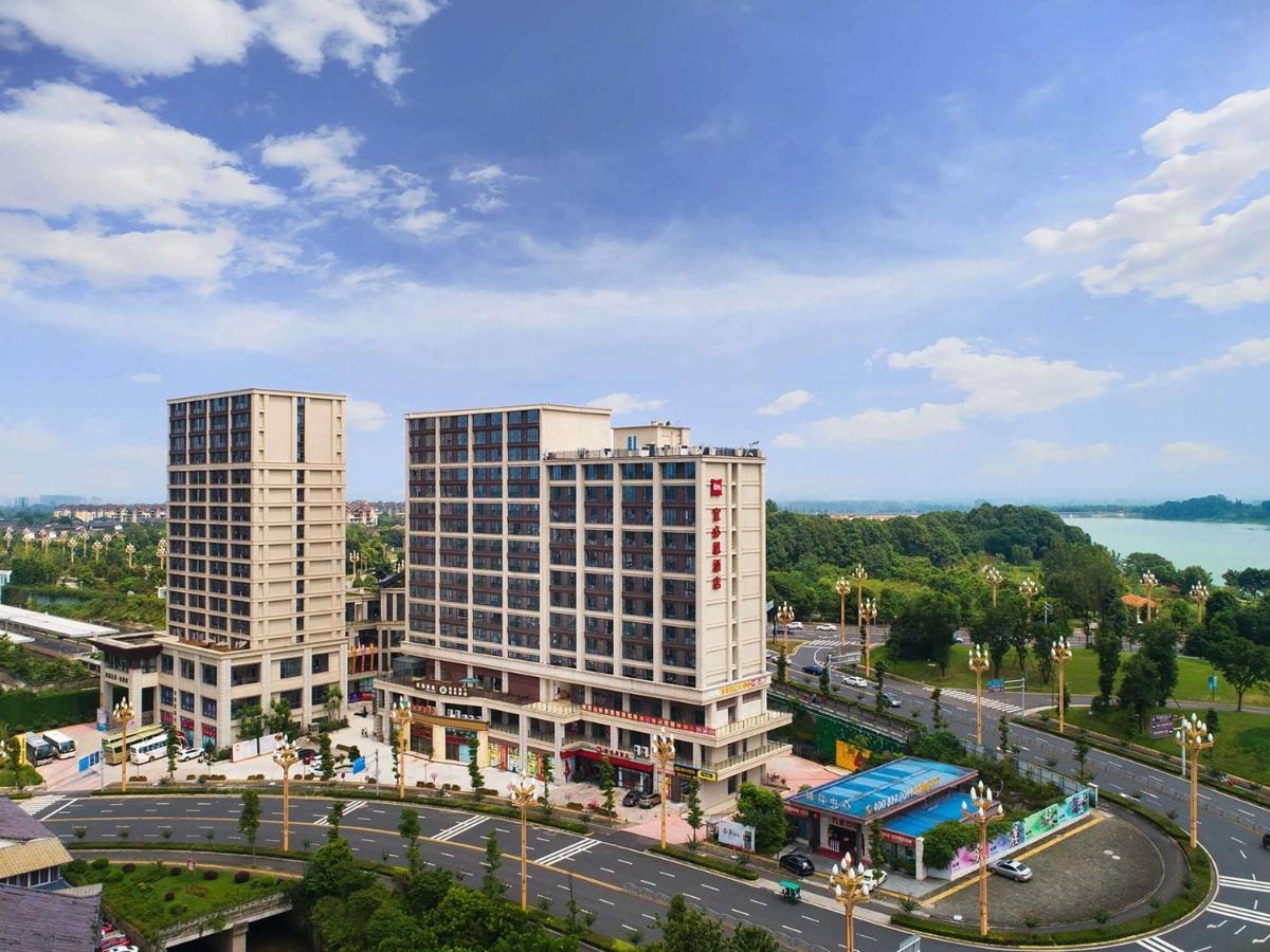 Ibis Hotel Emeishan Buitenkant foto