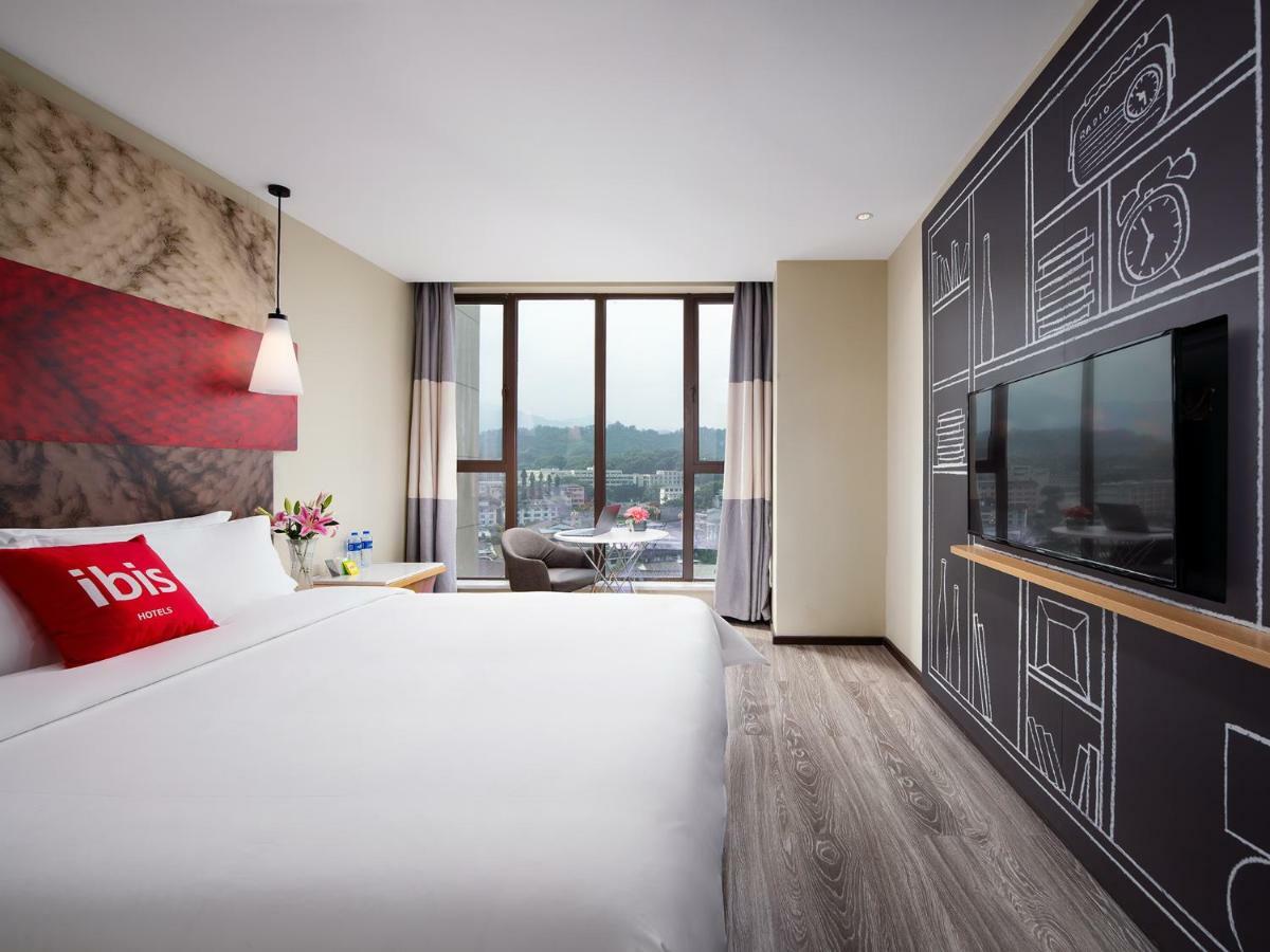 Ibis Hotel Emeishan Buitenkant foto